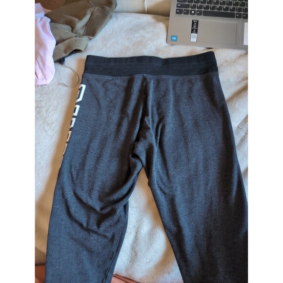 Size medium Victoria secret pink yoga pants - Picture 5 of 7